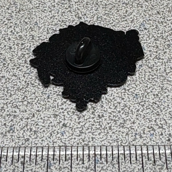 Disney Peter Pan Character Pin - Multicolor - Picture 2 of 3